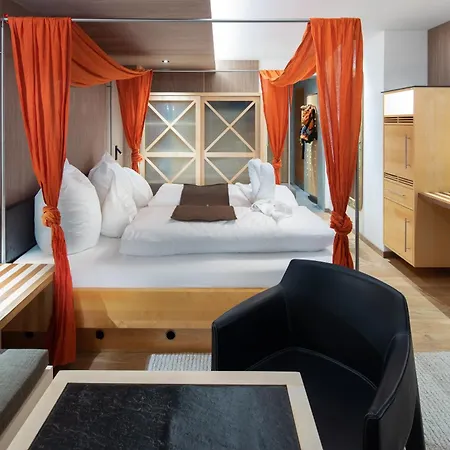 Goldener Adler - Im Sommer Silvretta Card Premium Inkludiert 호텔 이스크글
