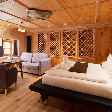 Goldener Adler - Im Sommer Silvretta Card Premium Inkludiert 호텔 4*