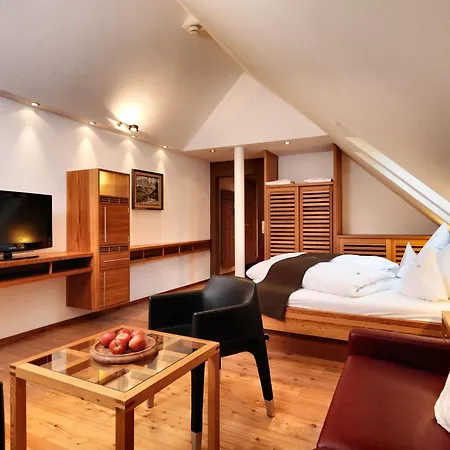 호텔 Goldener Adler - Im Sommer Silvretta Card Premium Inkludiert
